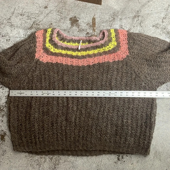Free People Reach For The Stars Taupe Wide Neck Sweater. Size S - Picture 6 of 12